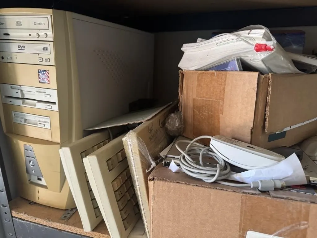 Contents on shelf. Shelf NOT included.