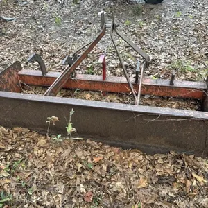 Standard Duty box blade with 5 shanks.