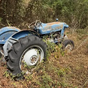 Ford 3000 tractor. This is a non running tractor