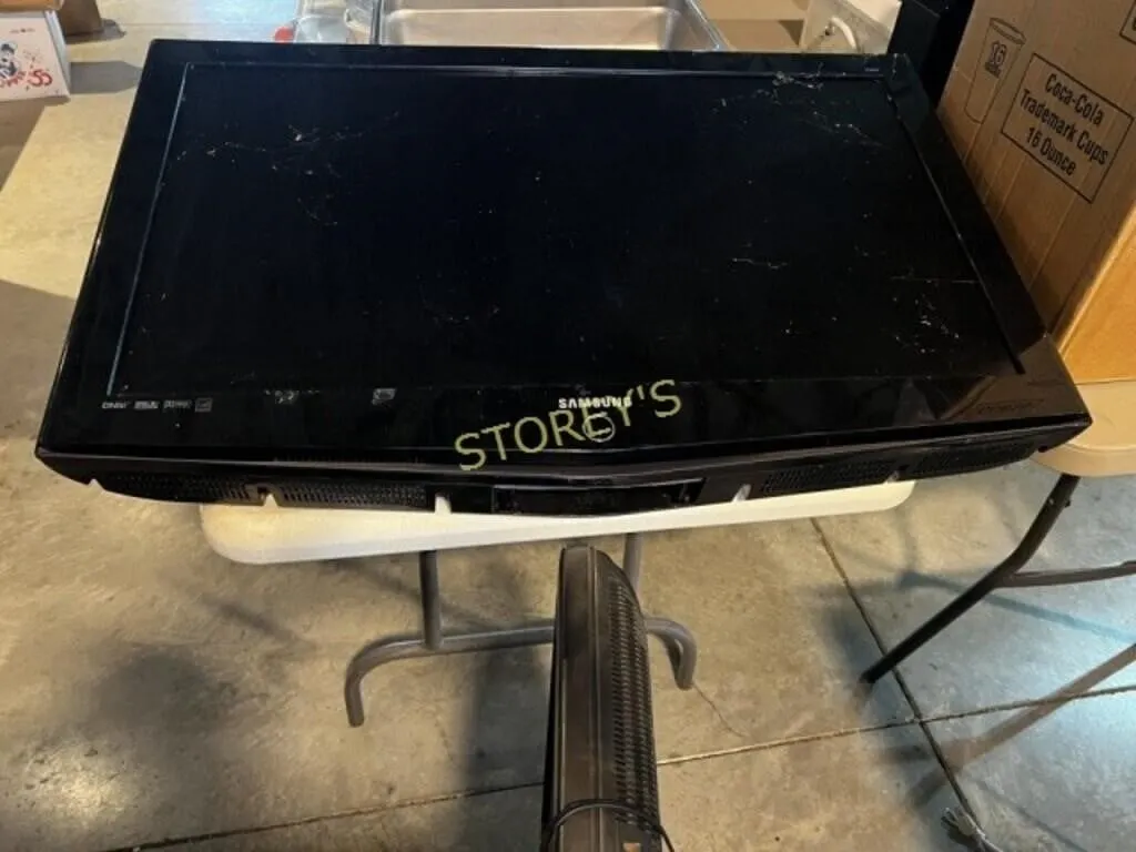 Samsung 40" Flat Screen TV