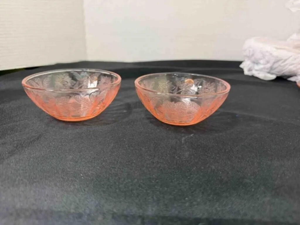 DEPRESSION GLASS DESSERT BOWLS