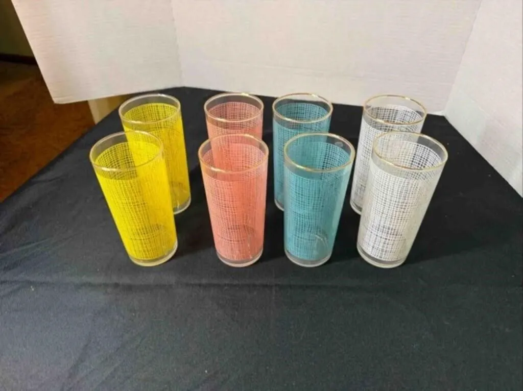 VINTAGE DRINKING GLASSES