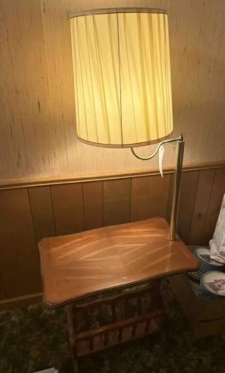 End Table with Lamp