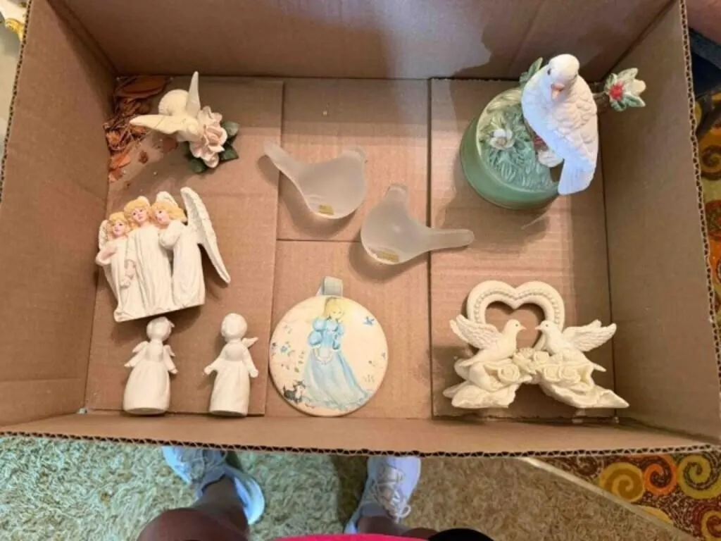 9 PC. ANGELS AND DOVES