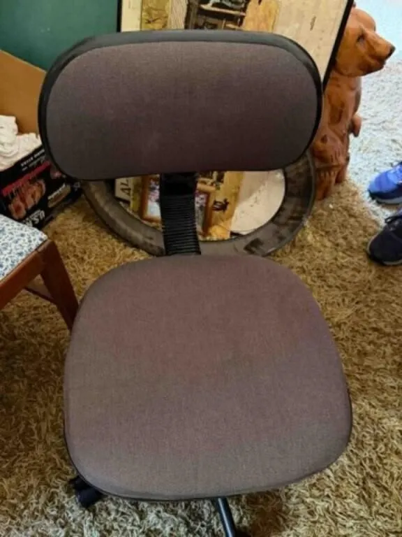 OFFICE CHAIR