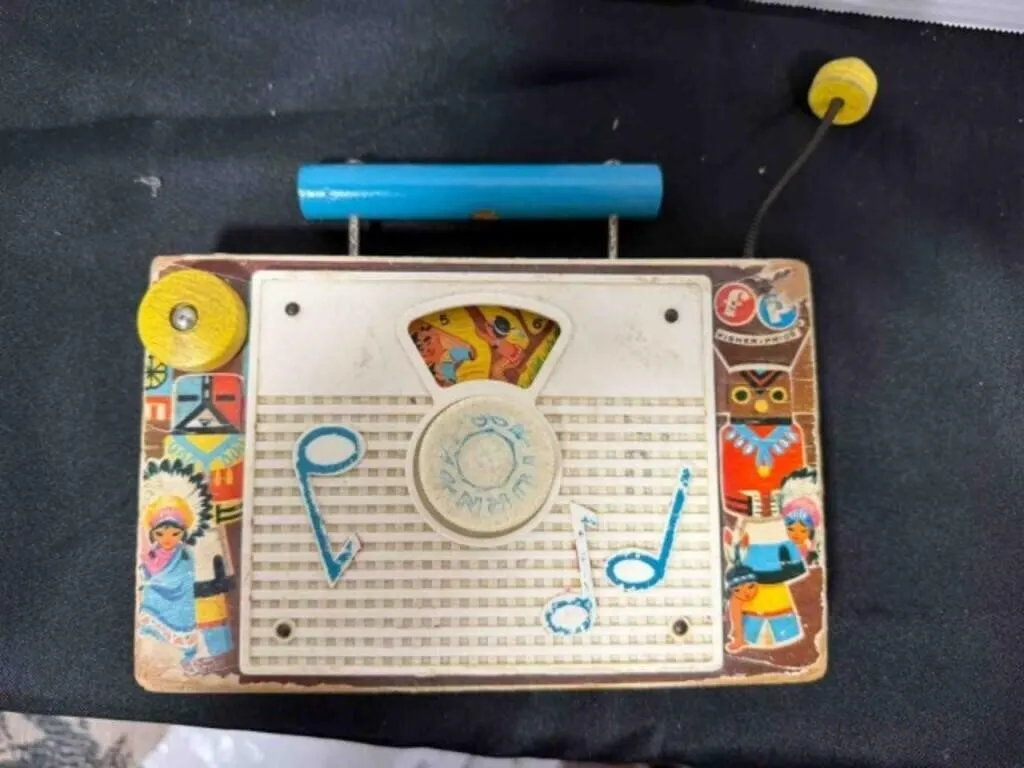 VINTAGE CHILDREN MUSIC BOX