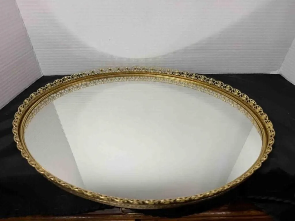 VANITY TABLE MIRROR