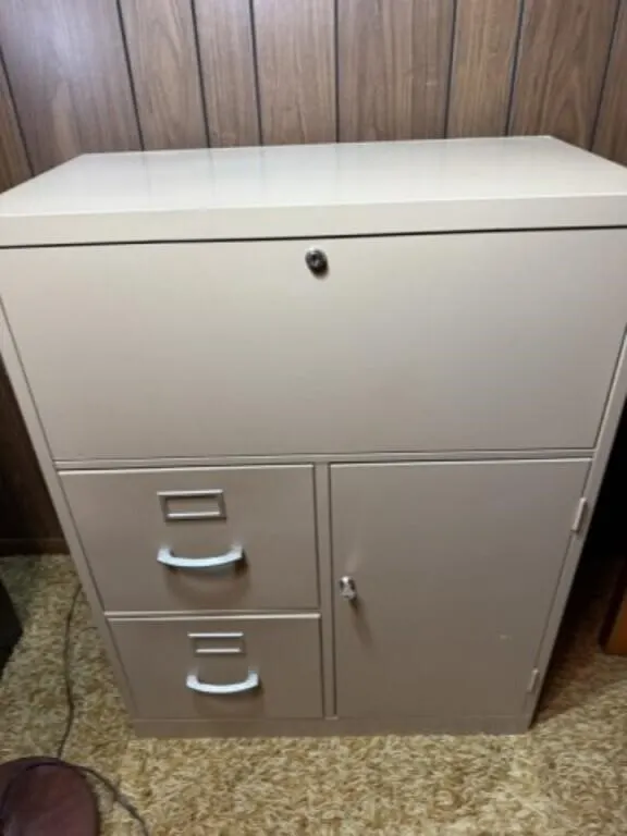 4 DRAWER FILING CABINET