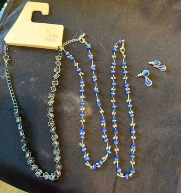 NECKLACE/EARRING SET AND NECKLACE