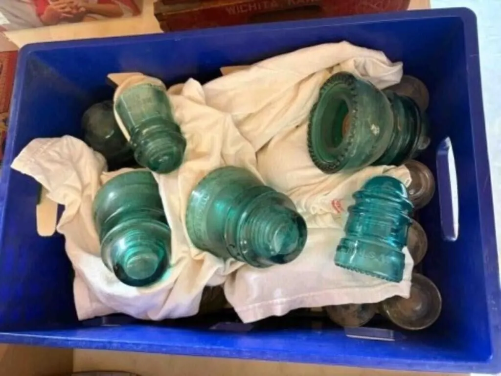 GLASS INSULATORS