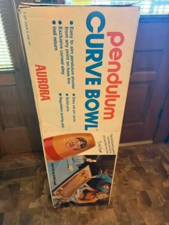 VINTAGE BOWLING GAME