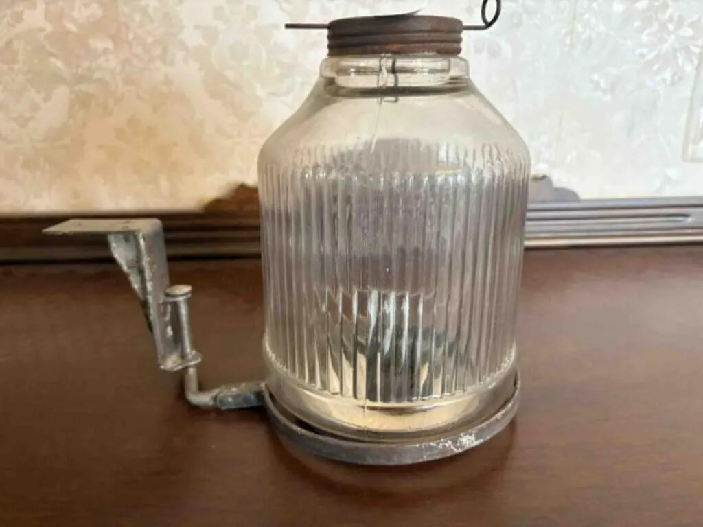 HOOSIER CABINET HANGING JAR