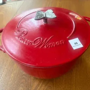 PIONEER WOMEN CAST IRON DUTCH OVEN