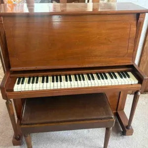 WULITZER CHILDRENS PIANO