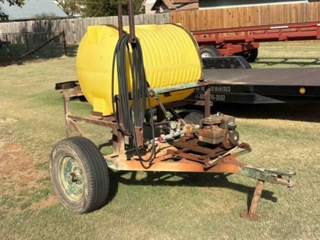 100 GALLON SPRAYER