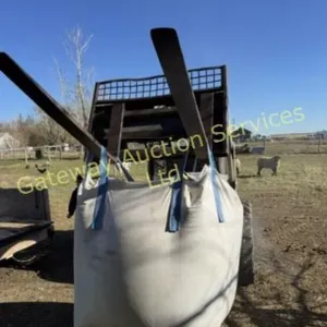 1/2 tonne feed for chickens/pigs pick up locally