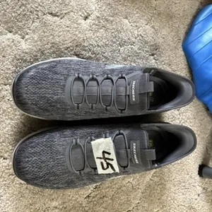 SKECHER SIZE 11.5 SLIP INS