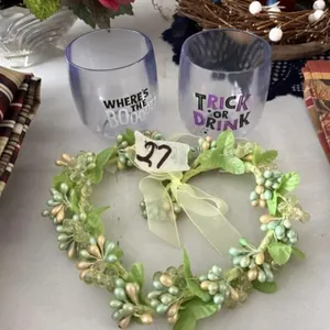 GLASSES & HEART WALL HANGING