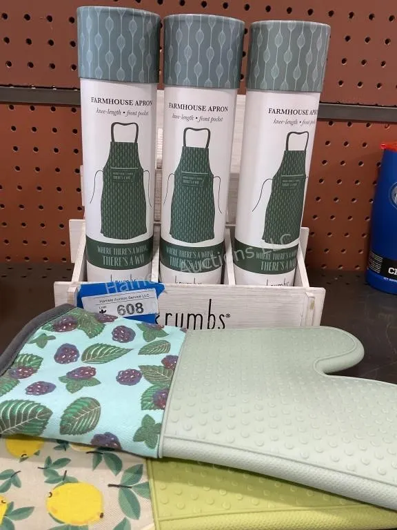 Kitchen Aprons & Oven Mitt