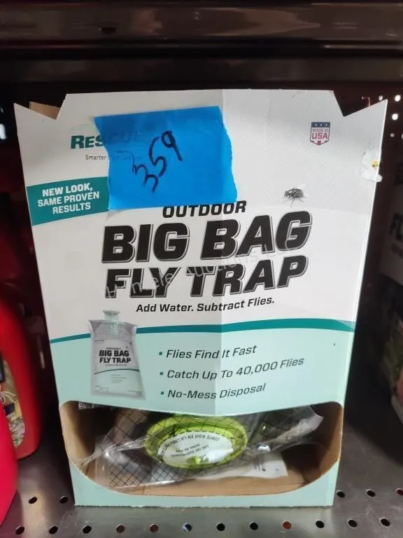 Box of big bag fly traps