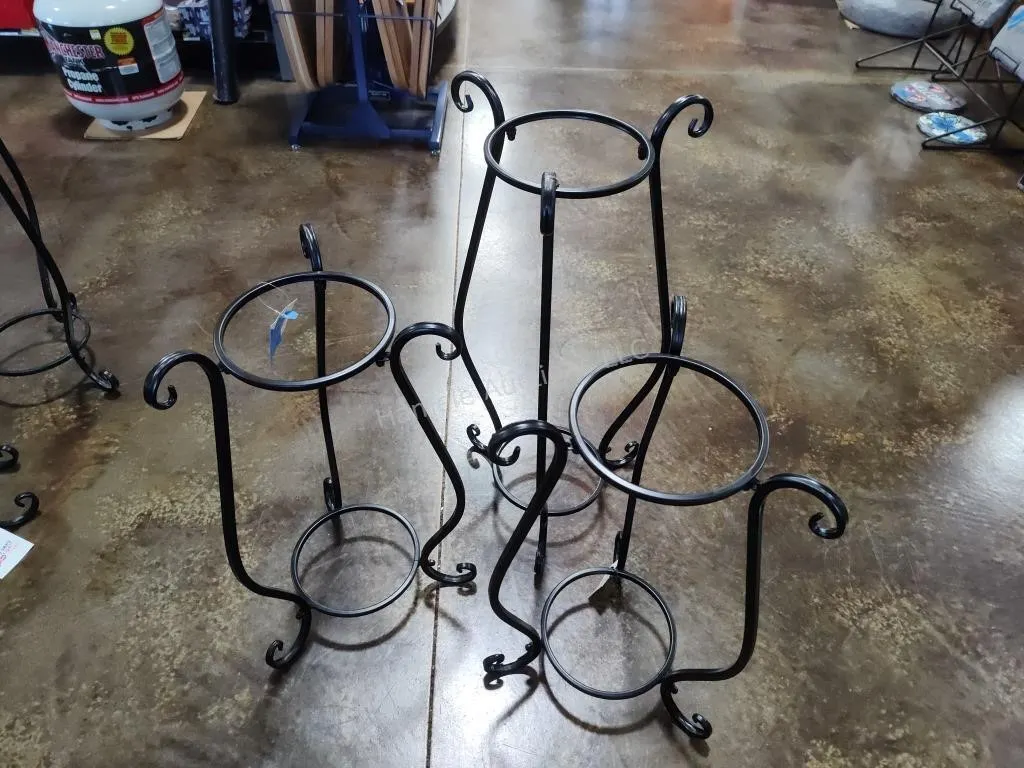 3 metal globe stands