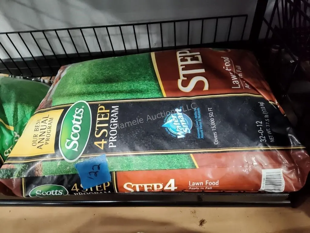 Scotts Step 4 lawn food 37lb bag