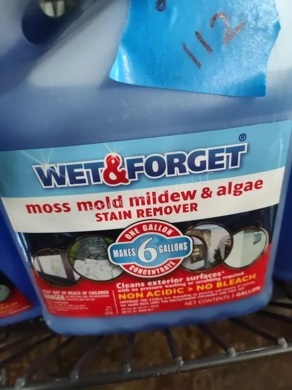 2 jugs Wet and Forget stain remover 1 gal