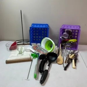 Mixed Kitchen Utensils & Gadgets (30+ Pieces)