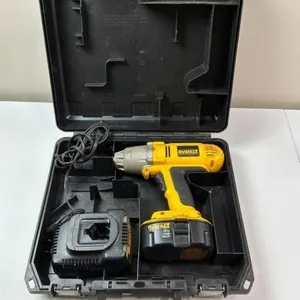 DeWALT Cordless Impact Wrench Kit w/ Case