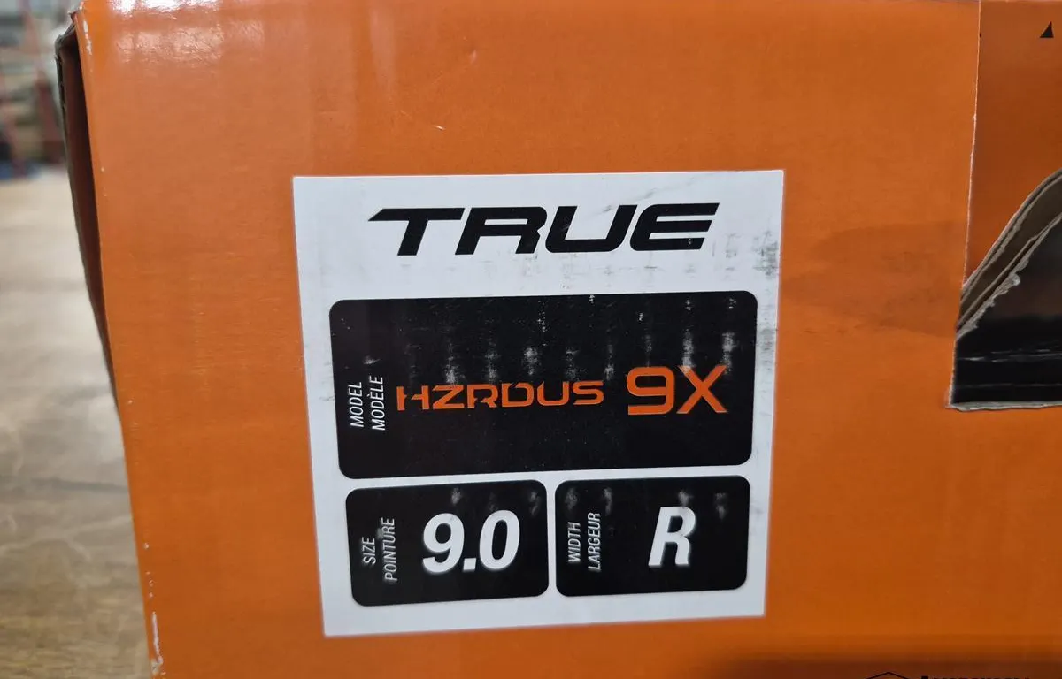 True Hzrdus 9X Hockey Skates (Size: 10.0 / Width: R)
UNRESERVED