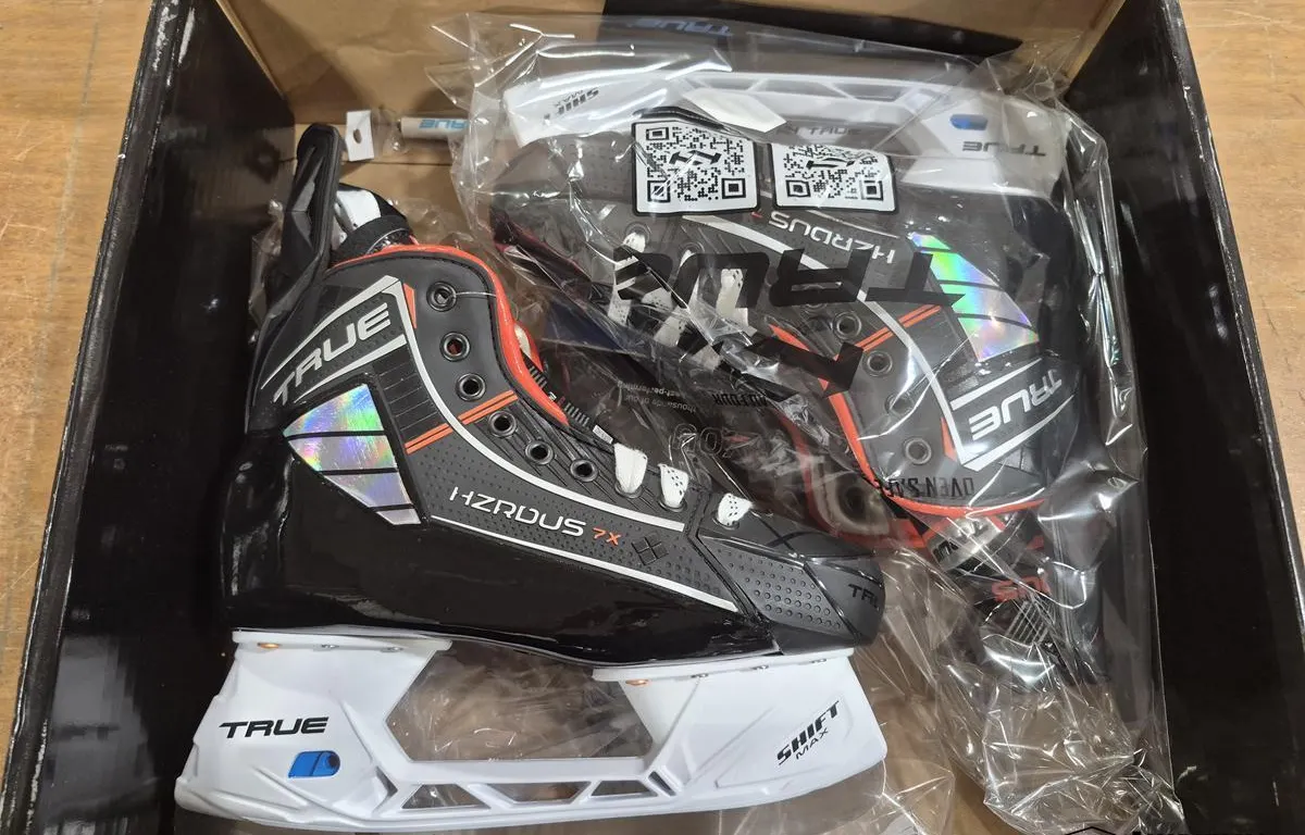 True Hzrdus 7X Hockey Skates (Size: 7.0 / Width: R)
UNRESERVED