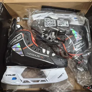 True Hzrdus 7X Hockey Skates (Size: 7.0 / Width: R)
 UNRESERVED