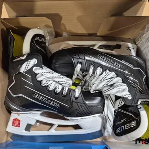 Bauer Supreme Ignite Pro+ Int Hockey Skates (Size: 4.0 / Fit 2 Medium Volume)
 UNRESERVED