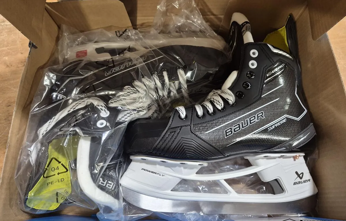Bauer Supreme Ignite Pro+ SR Hockey Skates (Size: 9.0 / Fit 3 High Volume)
UNRESERVED