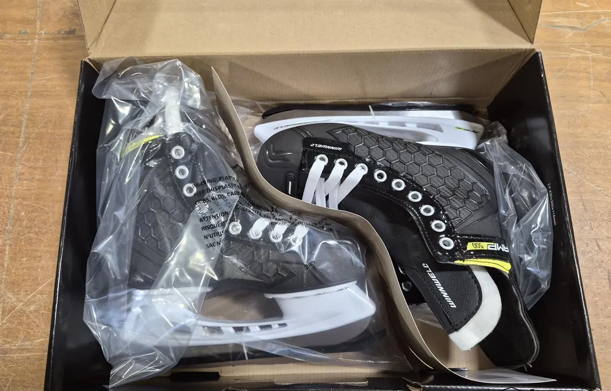 Winnwell AMP500 Junior Hockey Skates (Size 2)
UNRESERVED