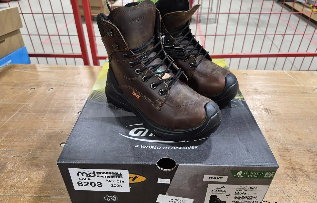 Grisport Labrador Safety Boots (Size: US 5)
UNRESERVED
