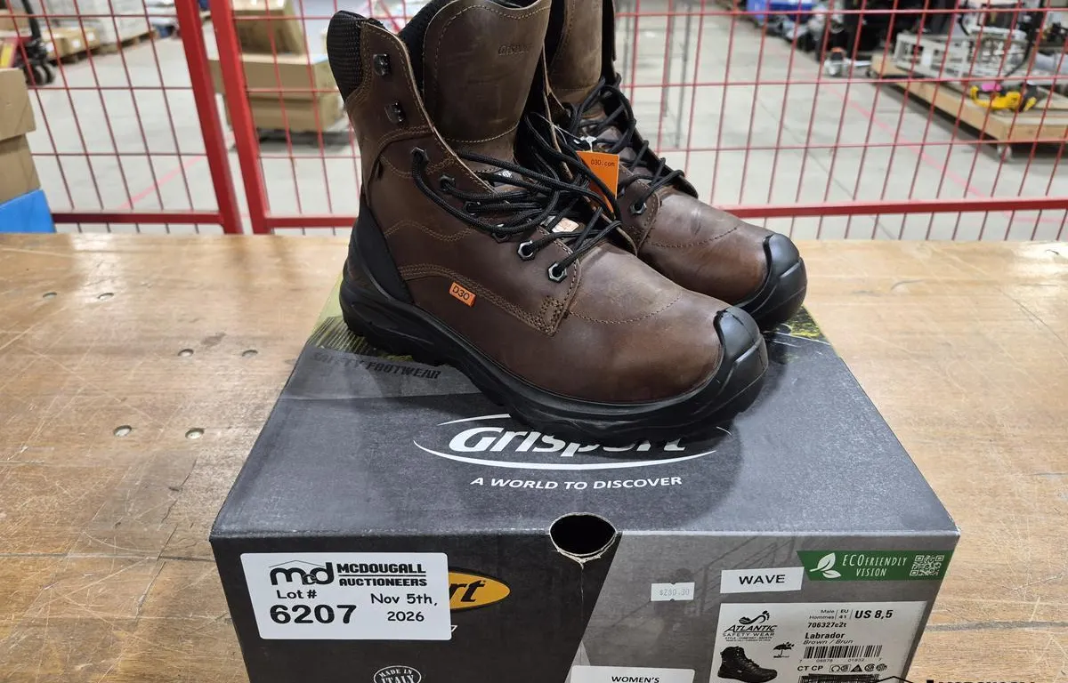 Grisport Labrador Safety Boots (Size: US 8.5)
UNRESERVED