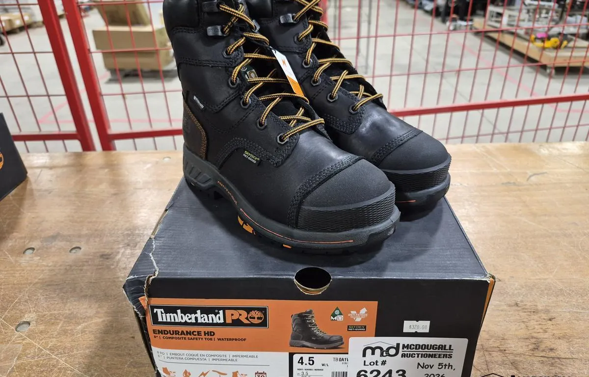 Timberland PRO Endurance HD 8" Work Boots (Size: 4.5 Men's)
UNRESERVED