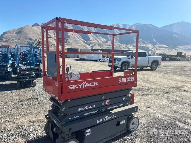 2018 Skyjack SJIII-3219 Electric Scissor Lift