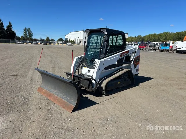 2025 Bobcat T450 Compact Track Loader