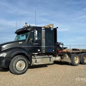 2005 Freightliner Tri/A Winch Truck