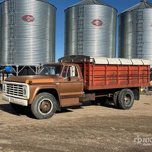 1975 Ford F500 . Grain Truck