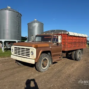 1975 Ford F500 . Grain Truck