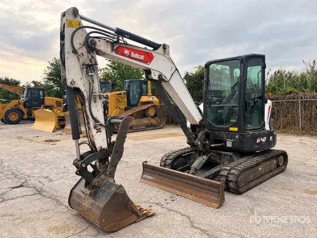 2022 Bobcat E42 Mini Excavator