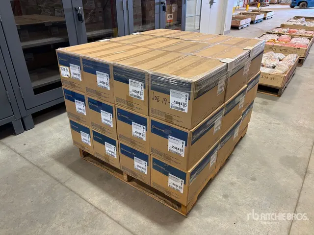 Quantity of Nitrile XL Mechanics Rubber Gloves (Unused)