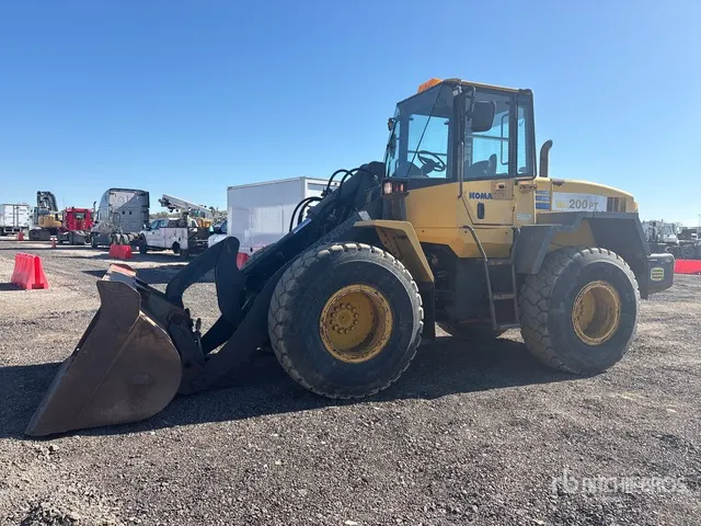2005 Komatsu WA200PT-5 Wheel Loader