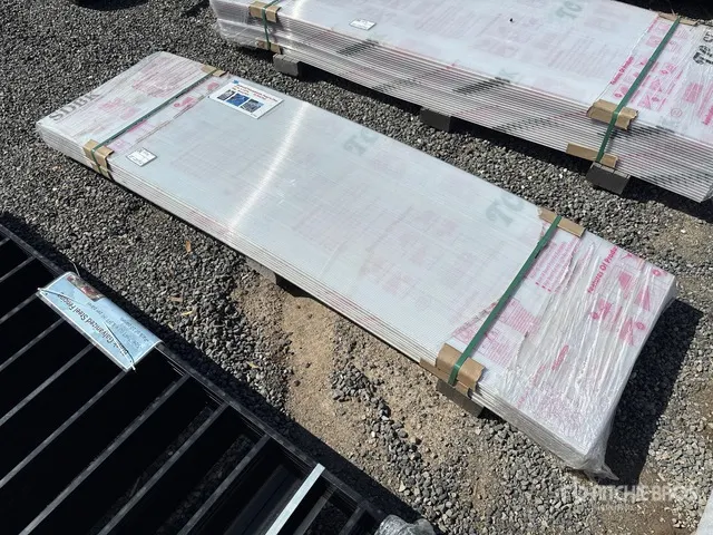 Quantity of (20) 27 in x 7.87 ft Multiwall Polycarbonate Panel (Unused)