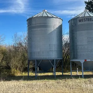 Westeel-Rosco +/- 2000 bu 6 Ring Hopper Grain Bin