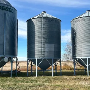 Westeel- Rosco +/- 2000 bu 6 Ring Hopper Grain Bin