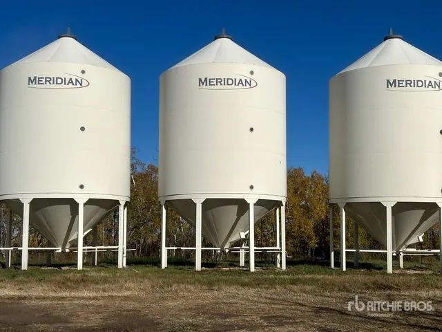 Meridian 1615 +/- 110 ton Fertilizer Hopper Grain Bin